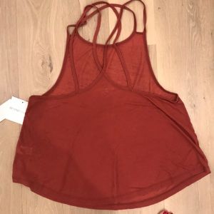 BEYOND YOGA swing tank